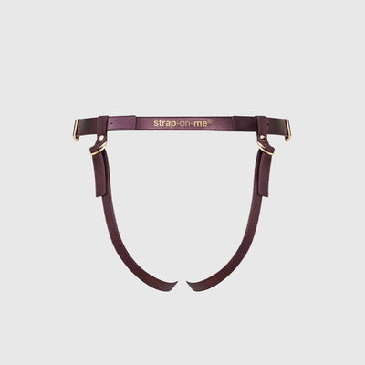 Vue arrière du harnais simple en simili cuir aubergine ajustable – Strap-On-Me