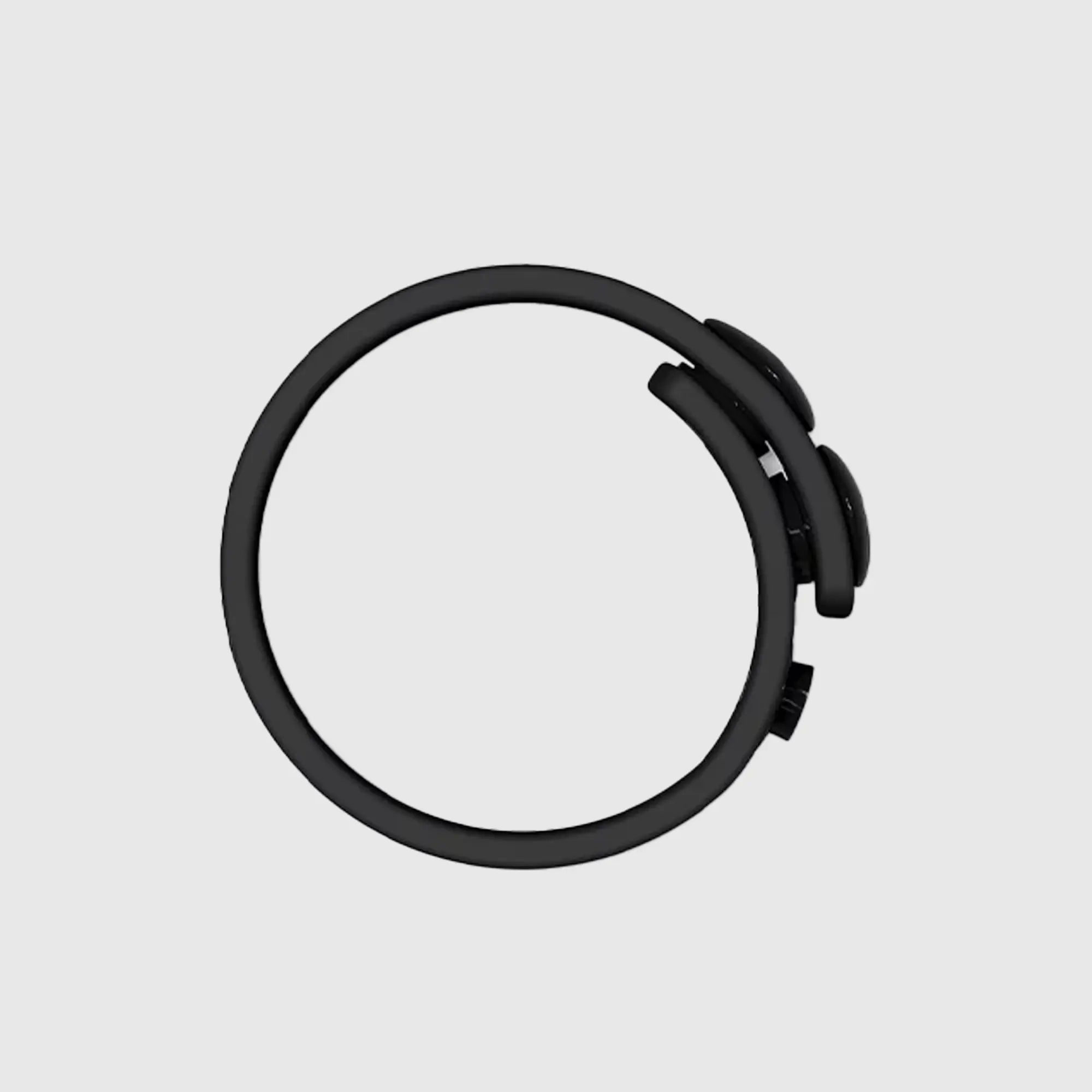 Vue latérale du cockring ajustable HERO RING noir, mettant en avant sa flexibilité et sa douceur